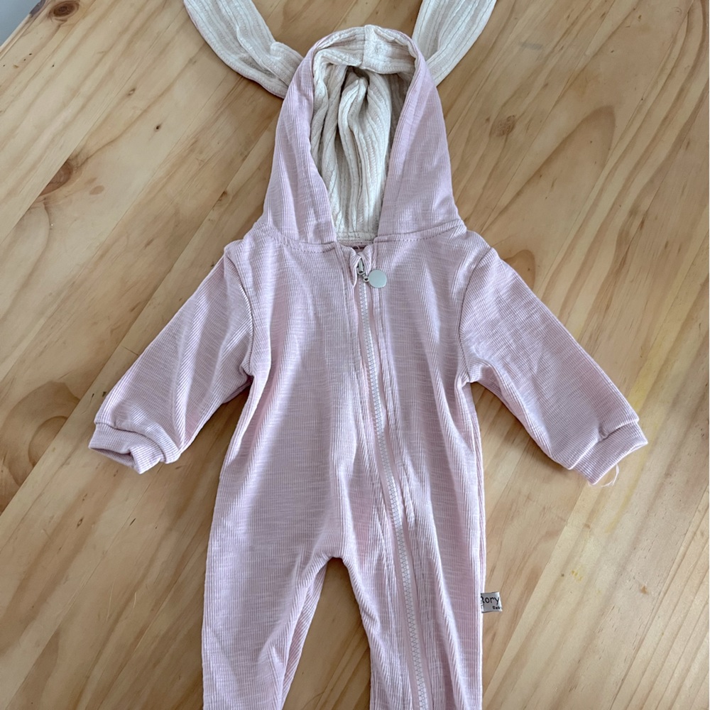 Adorable Bunny Costume 3-6 months